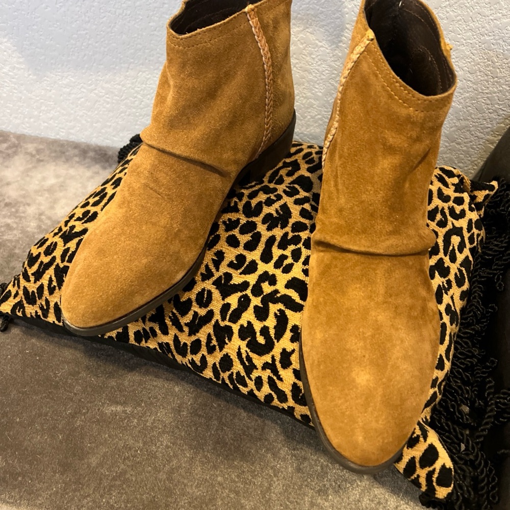 Journee Signature Ankle Boots with Soft Suede Material and Rounded Toe. 2 PAIR